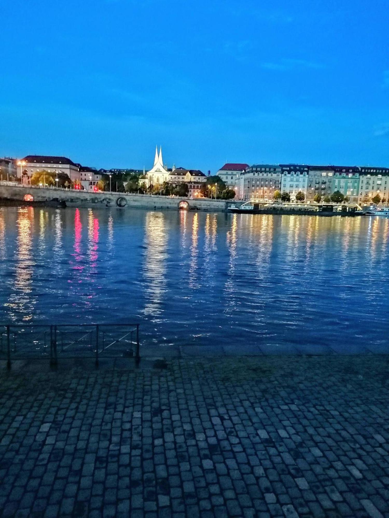Valentinka Minutes Away From Charles Bridge Διαμέρισμα Πράγα Εξωτερικό φωτογραφία